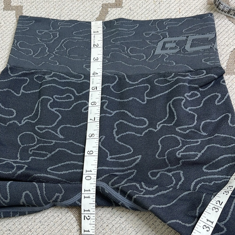 Echt Arise Camo Leggings, size medium - Picture 10 of 14